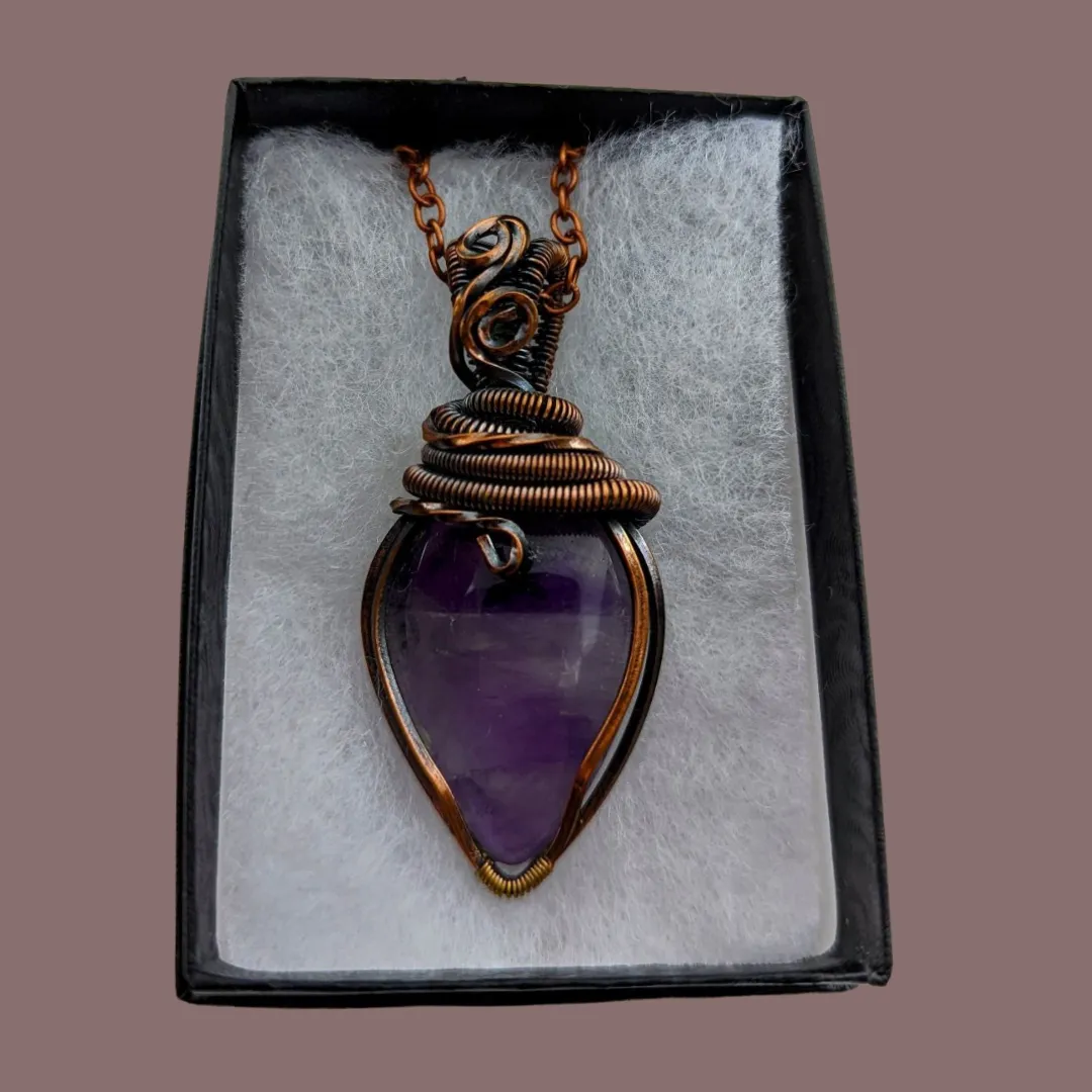 Amethyst Copper Necklace- Echo of a Stone