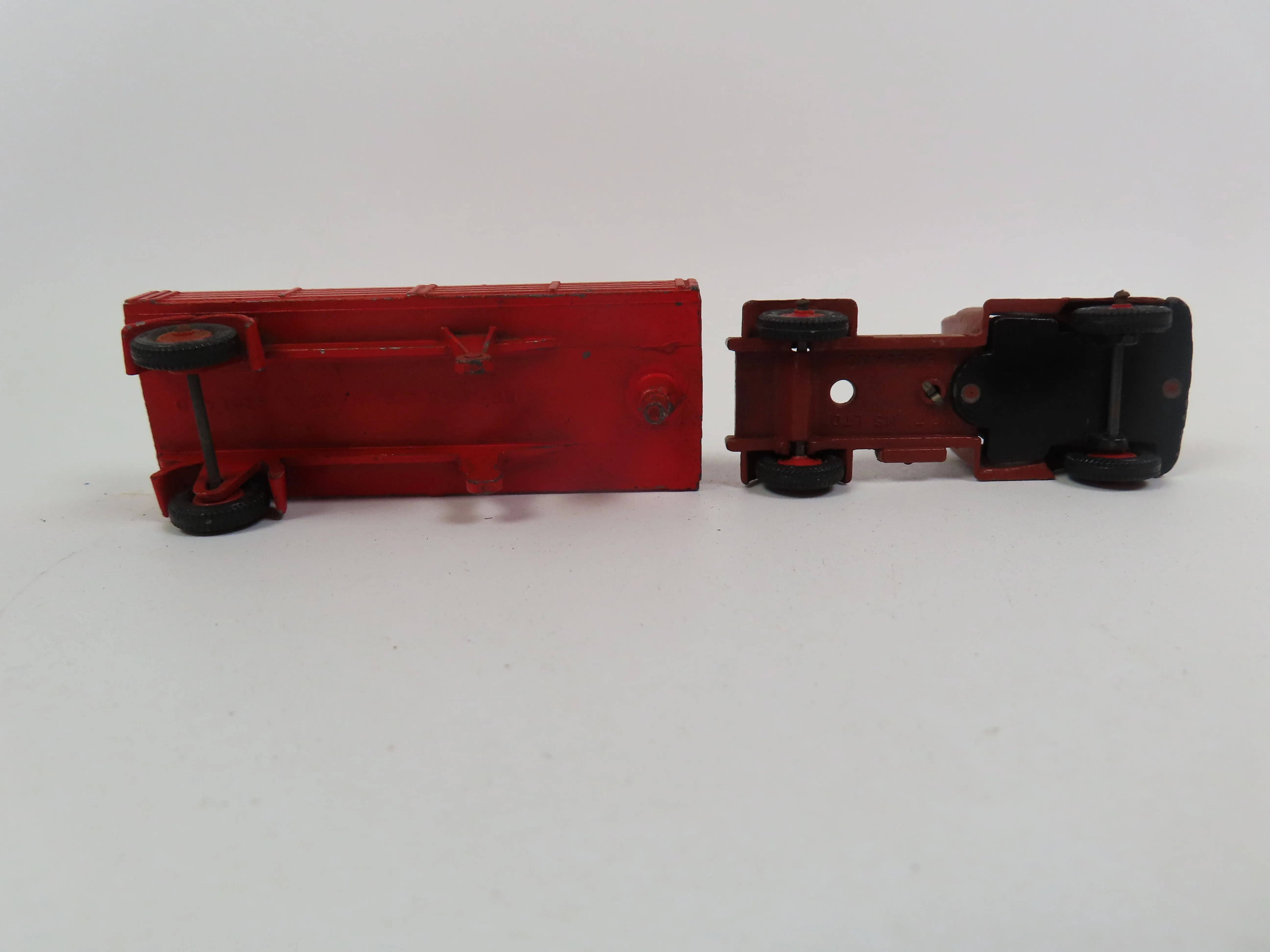 Britain's Long Truck - Tan /Red - Slightly Chipped !
