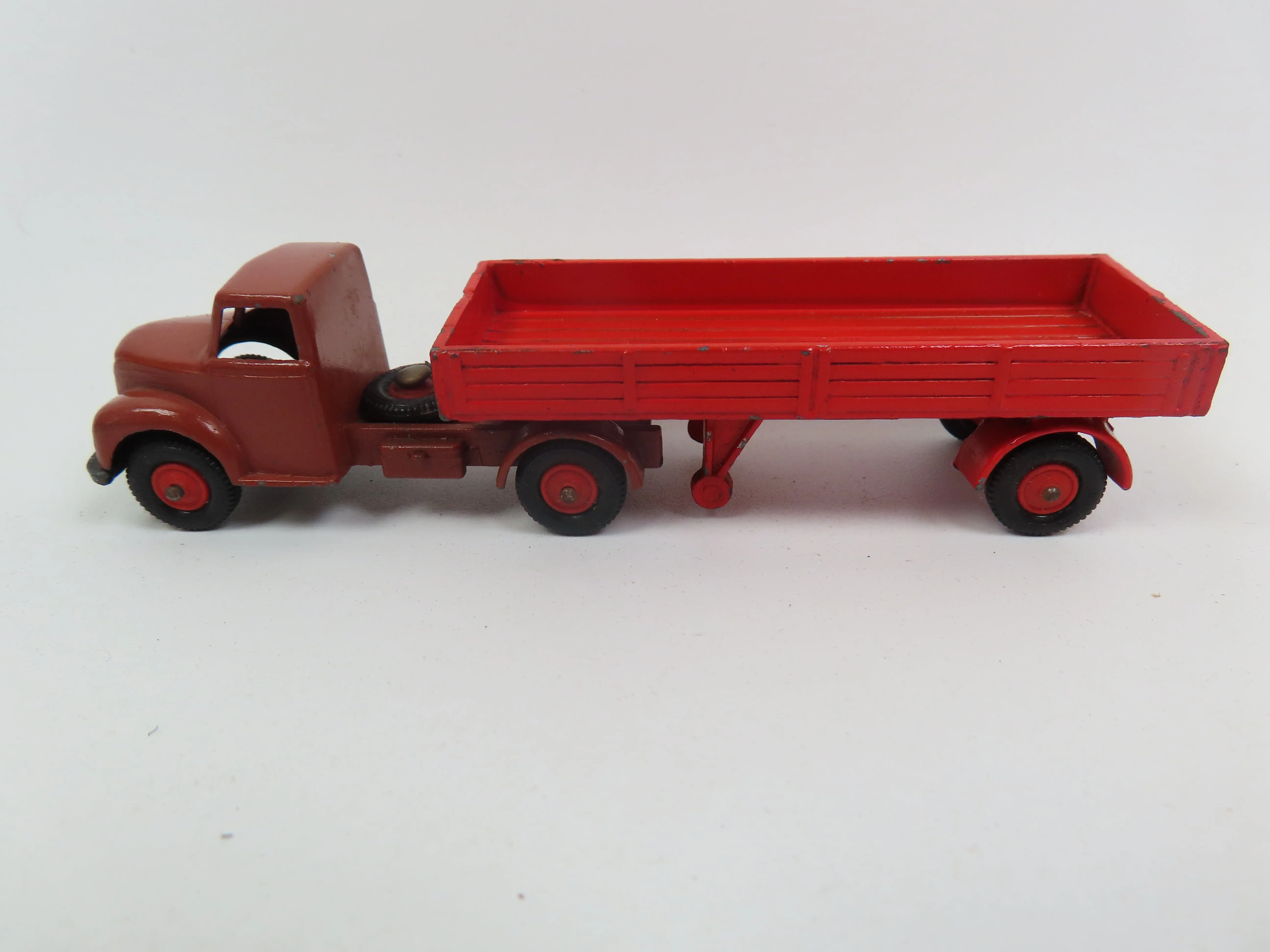 Britain's Long Truck - Tan /Red - Slightly Chipped !