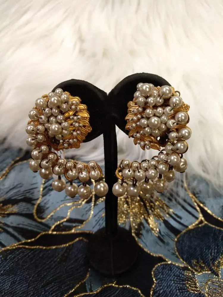 Miriam haskell vintage cluster pearl clip on earrings