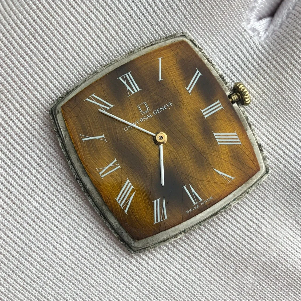 UNIVERSAL GENÈVE SPIDER WEB AMBER DIAL REF. 542114